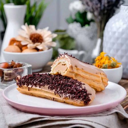 Эклер кофейный (6 штук)