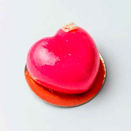 Сердце Love is клубника-банан (9 порций)